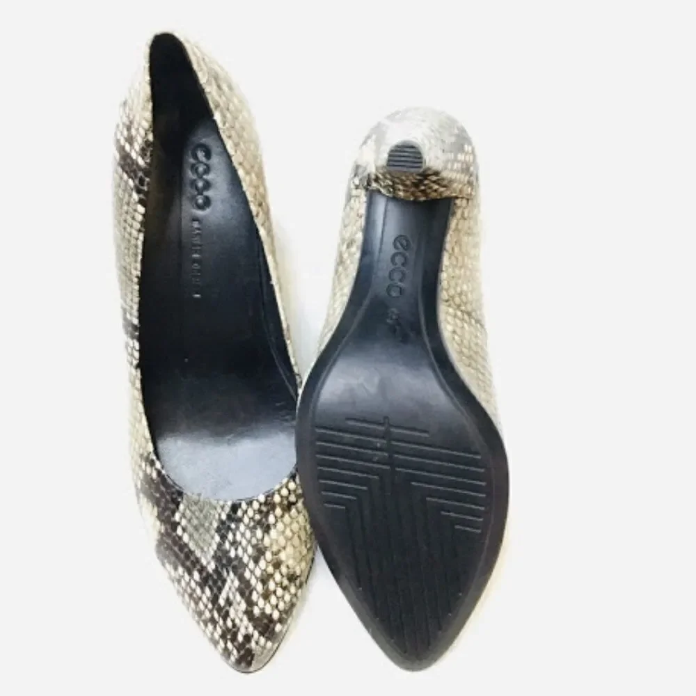 ECCO Women's snakeskin Pointy Dress Pump